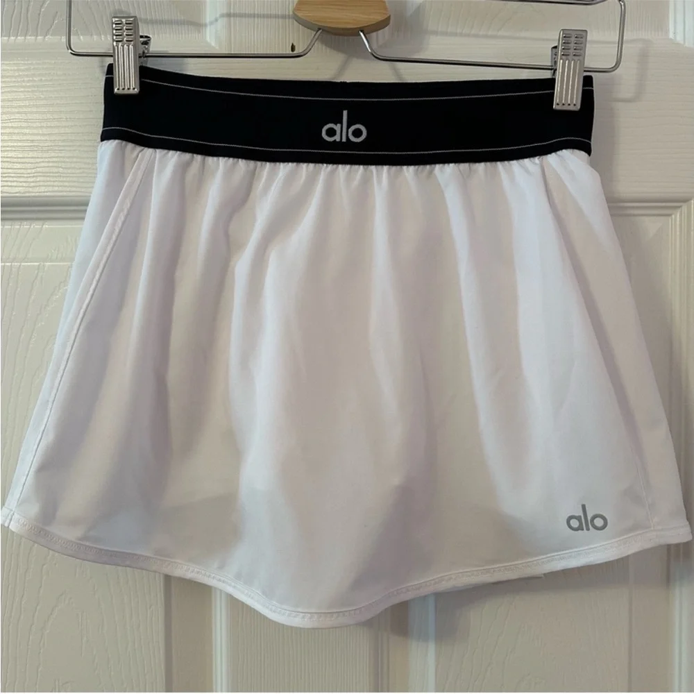ALO Match Point Tennis Skirt *No Size Tag/WAIST:12”/LENGTH:13”